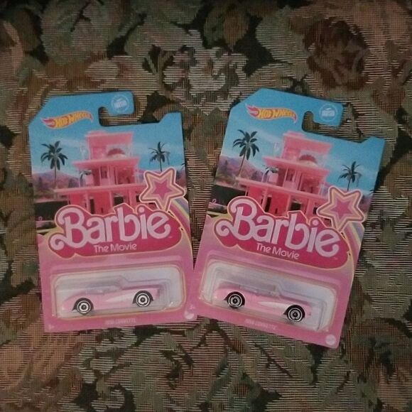 2 Barbie Movie Hot Wheel new - Picture 1 of 3